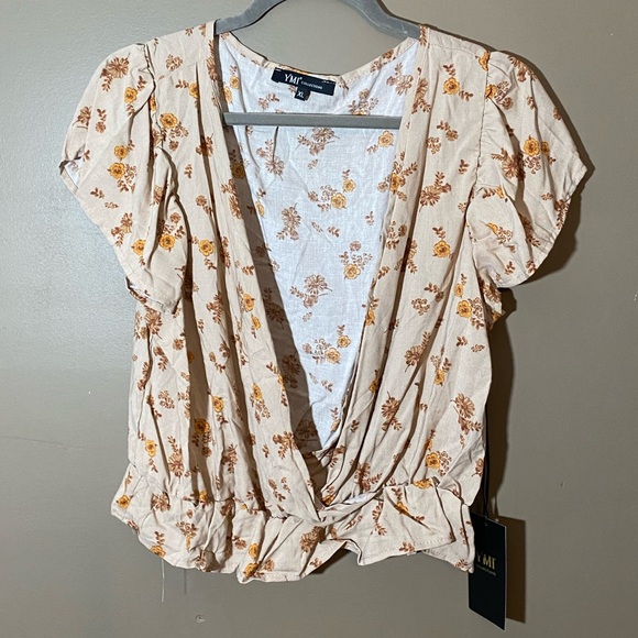 YMI Collection Deep V Surplice Floral Crop Top - Picture 3 of 6